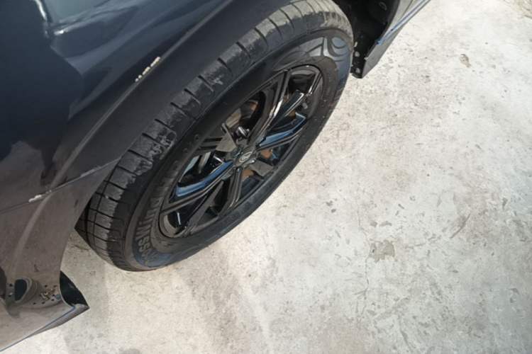 Used BYD e2 2021 Luxury Model Left Front Wheel Hub