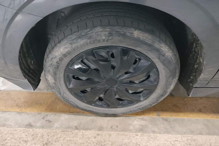 Used BYD e2 2021 Comfort Model Left Front Wheel Hub