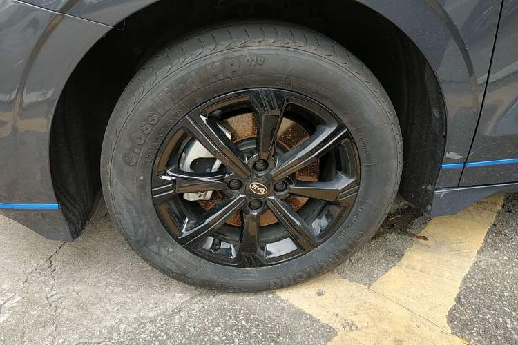 Used BYD e2 2021 Luxury Model Left Front Wheel Hub