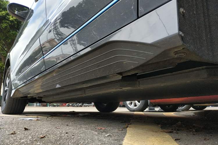 Used BYD e2 2021 Luxury Model Left Side Sill