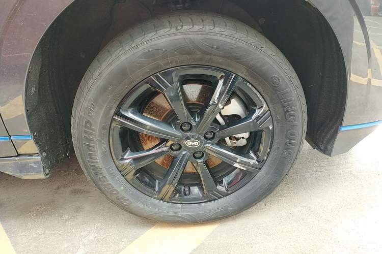 Used BYD e2 2021 Luxury Model Right Front Wheel Hub