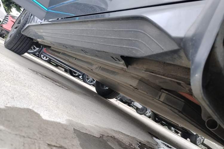 Used BYD e2 2021 Luxury Model Right Side Sill
