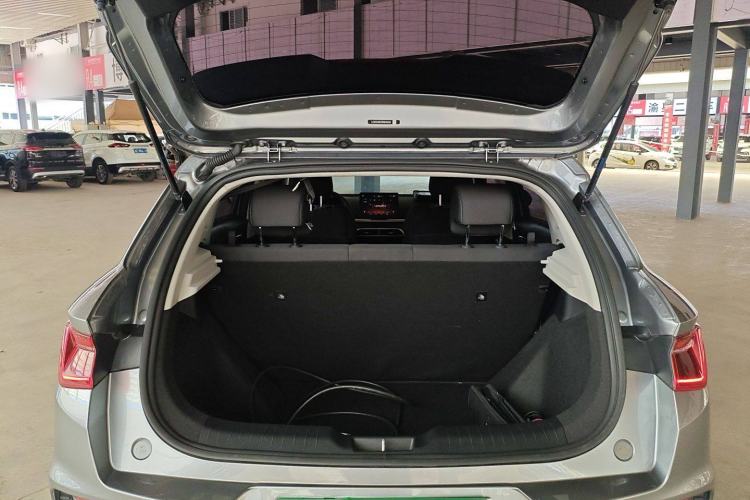 Used BYD e2 2021 Comfort Model Trunk