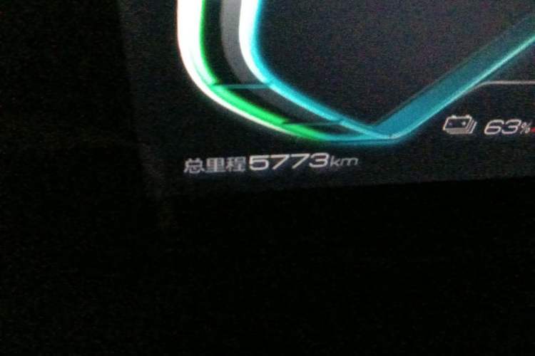 Used BYD e2 2021 Luxury Model Odometer Close Up