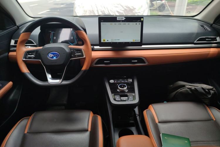 Used BYD e2 2021 Luxury Model Center Console