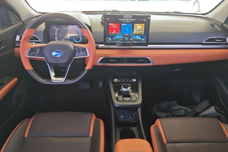 Used BYD e2 2021 Luxury Model Center Console