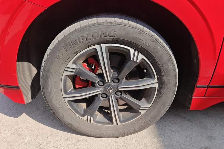 Used BYD e2 2021 Deluxe Model Exterior 4