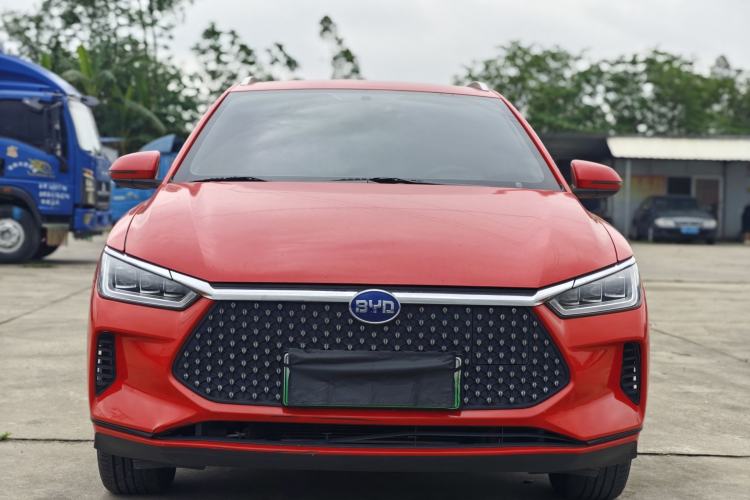 Used BYD e2 2021 Luxury Model Exterior 4