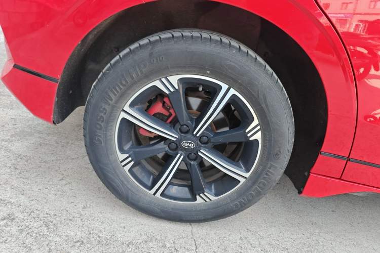 Used BYD e2 2021 Deluxe Model Exterior 5