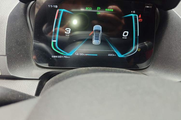 Used BYD e2 2021 Comfort Model Odometer Close Up