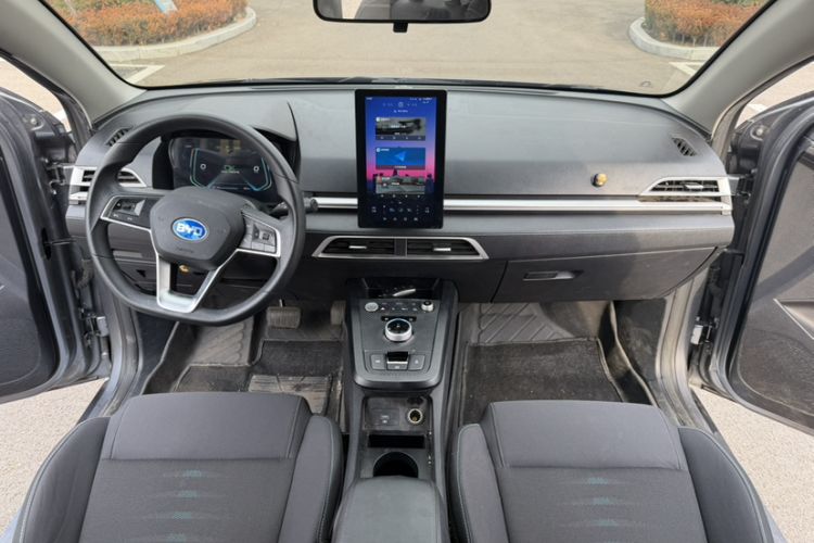 Used BYD e2 2021 Comfort Model Interior 5