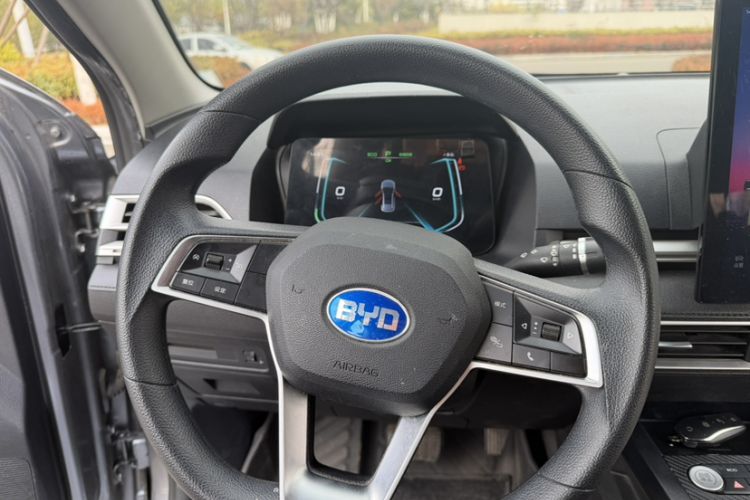 Used BYD e2 2021 Comfort Model Interior 6