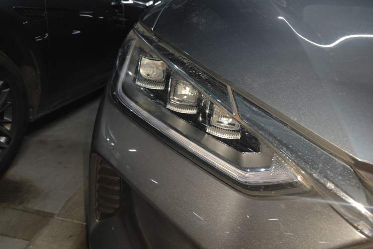 Used BYD e2 2021 Luxury Model Right Front Headlight