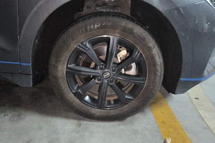Used BYD e2 2021 Luxury Model Right Front Wheel Hub