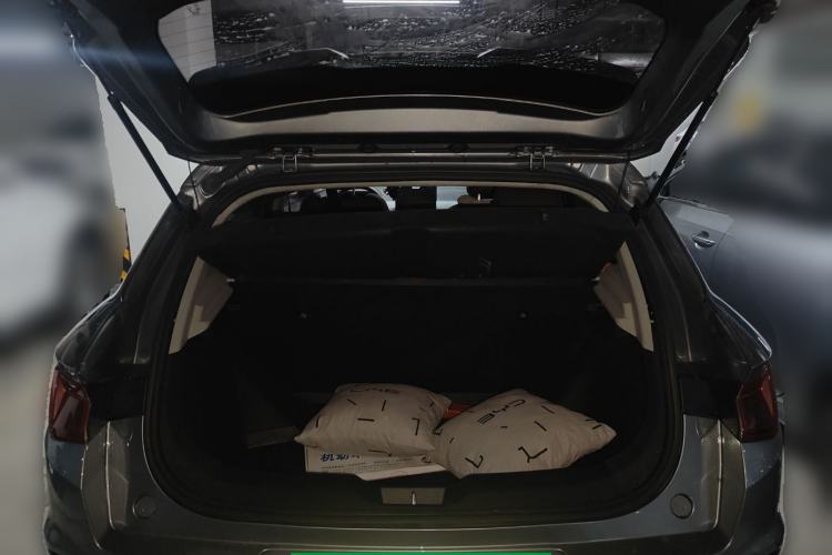 Used BYD e2 2021 Luxury Model Trunk