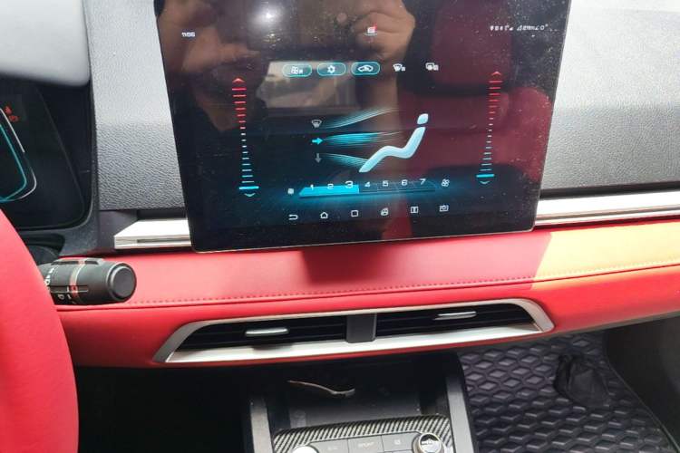 Used BYD e2 2021 Deluxe Model Audio And AC Panel