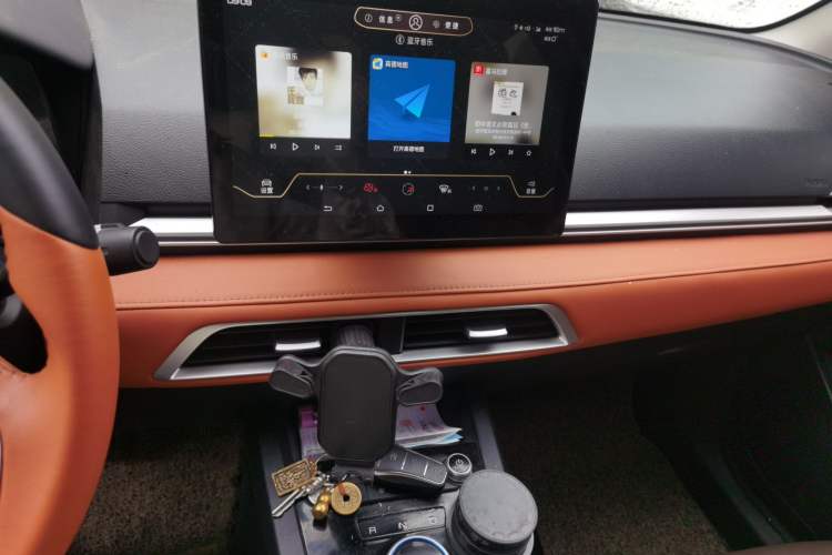 Used BYD e2 2021 Luxury Model Audio And AC Panel