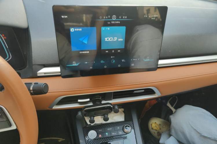 Used BYD e2 2021 Luxury Model Audio And AC Panel