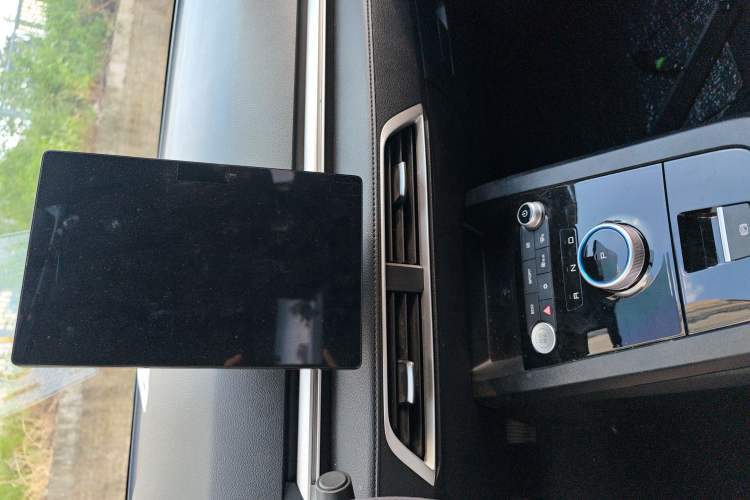 Used BYD e2 2021 Standard Model Audio And AC Panel