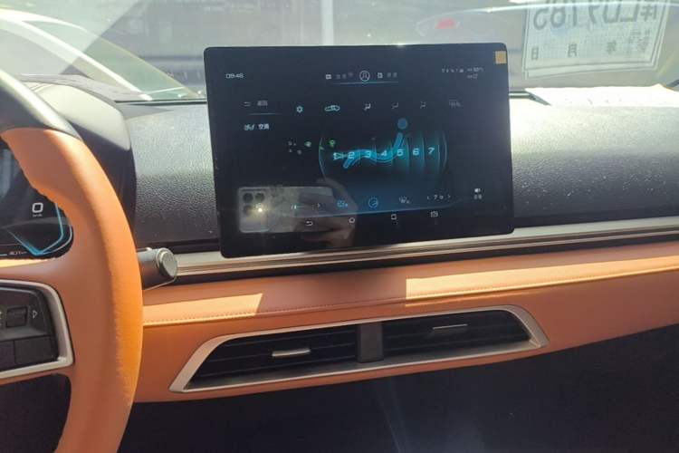Used BYD e2 2021 Luxury Model Audio And AC Panel