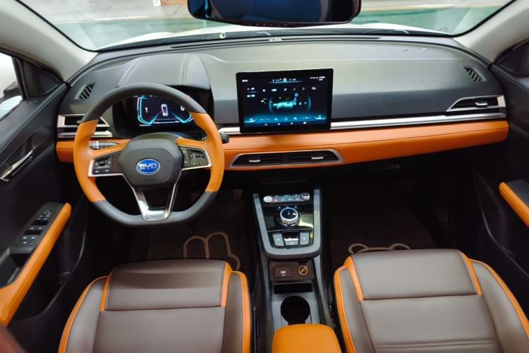 Used BYD e2 2021 Luxury Model Center Console