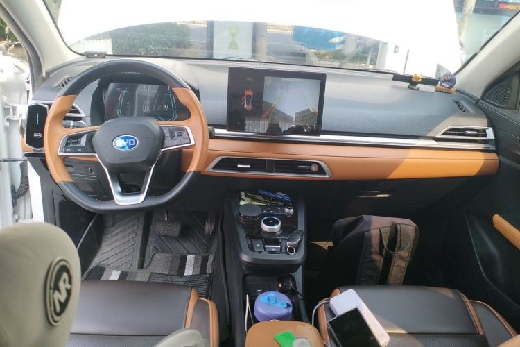 Used BYD e2 2021 Luxury Model Center Console