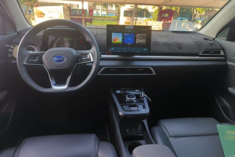 Used BYD e2 2021 Comfort Model Center Console