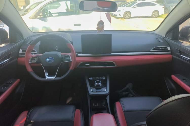 Used BYD e2 2021 Deluxe Model Center Console