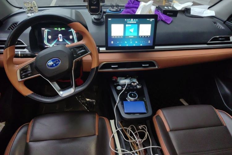 Used BYD e2 2021 Luxury Model Center Console