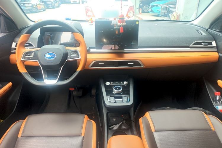 Used BYD e2 2021 Luxury Model Center Console