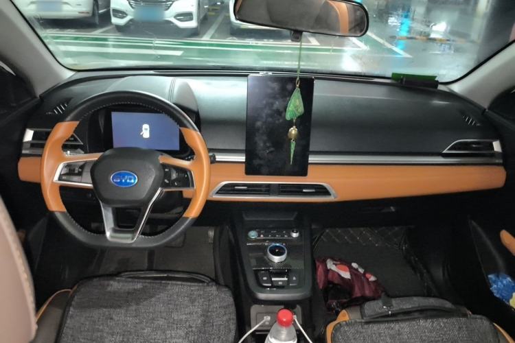 Used BYD e2 2021 Luxury Model Center Console