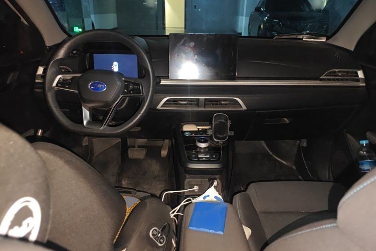 Used BYD e2 2021 Comfort Model Center Console