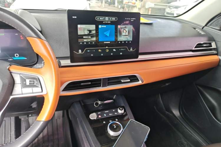 Used BYD e2 2021 Luxury Model Center Console