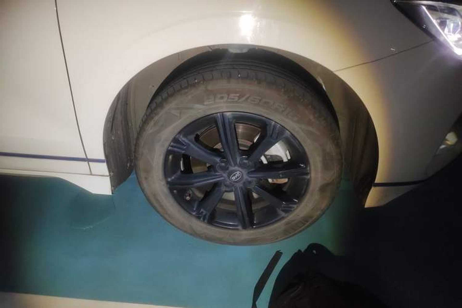Used BYD e2 2021 Luxury Model Exterior 1