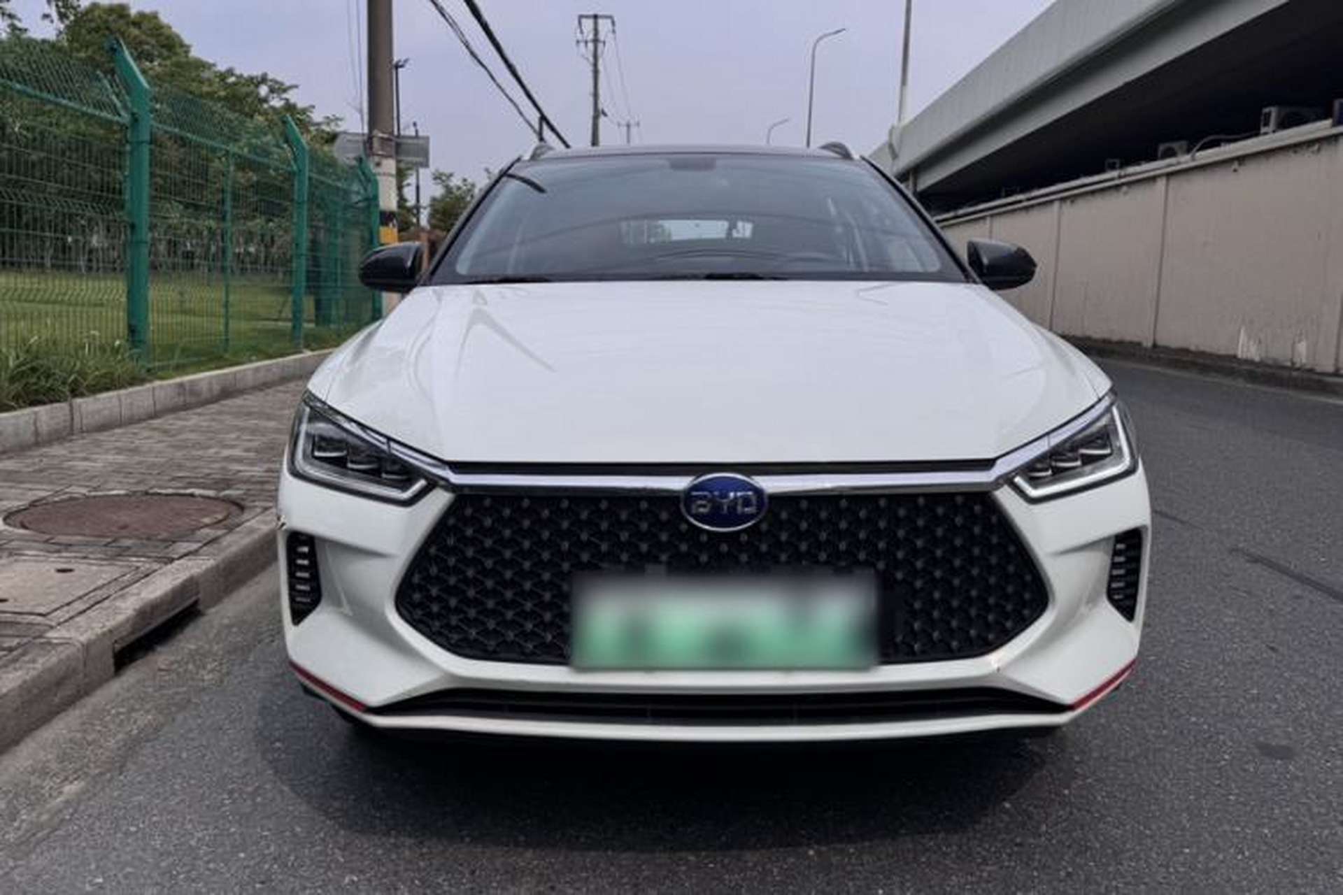 Used BYD e2 2021 Deluxe Model Exterior 3
