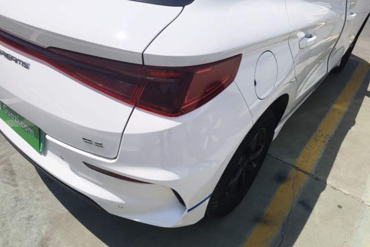 Used BYD e2 2021 Luxury Model Exterior 3