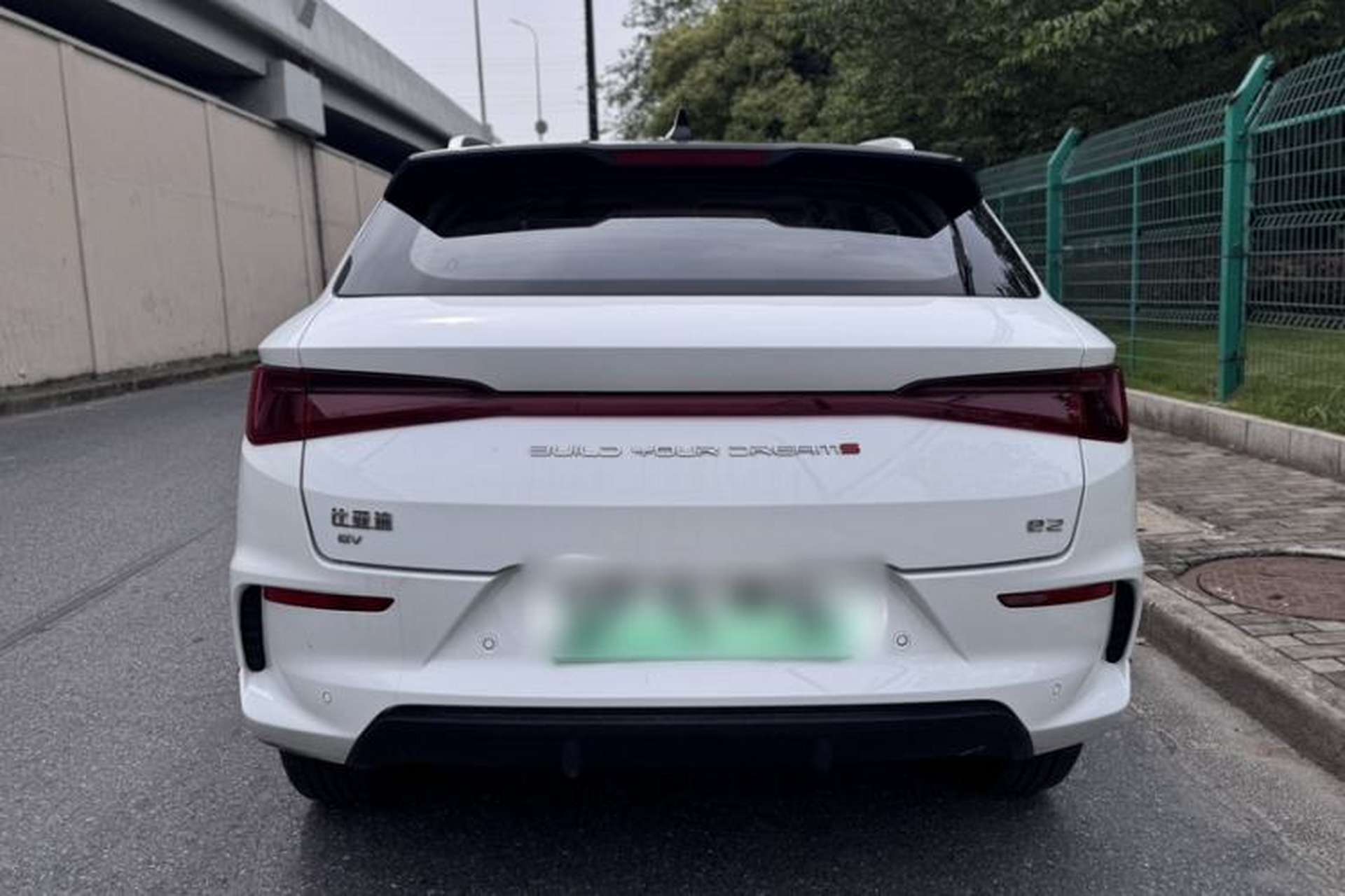 Used BYD e2 2021 Deluxe Model Exterior 5