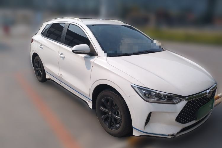 Used BYD e2 2021 Luxury Model Front Right 45 Deg