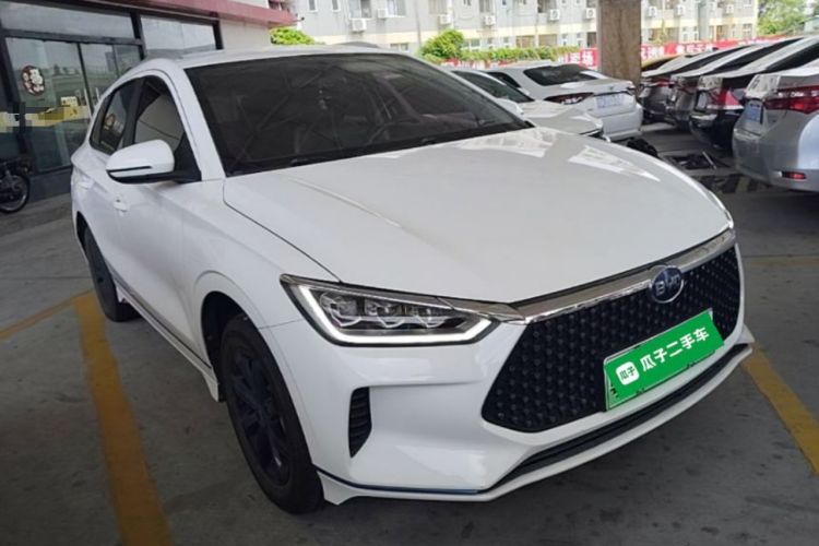 Used BYD e2 2021 Luxury Model Front Right 45 Deg