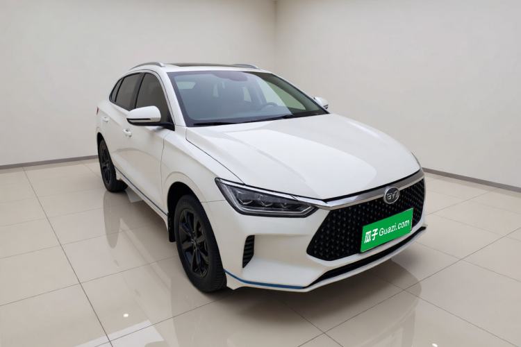Used BYD e2 2021 Luxury Model Front Right 45 Deg