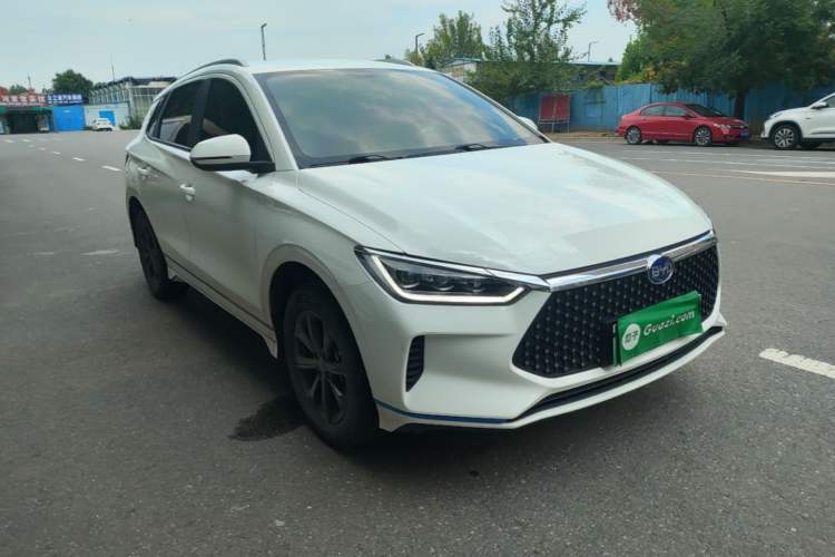 Used BYD e2 2021 Luxury Model Front Right 45 Deg