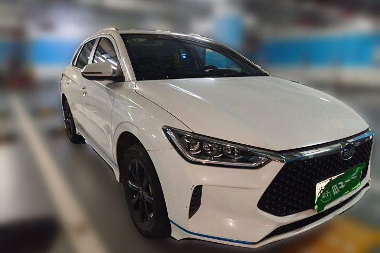 Used BYD e2 2021 Luxury Model Front Right 45 Deg