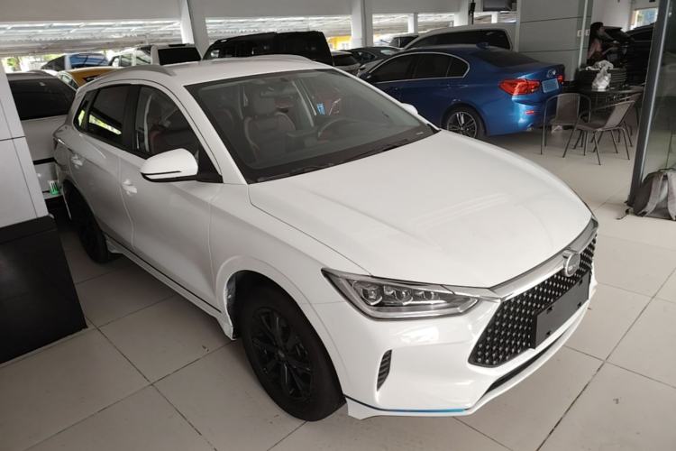 Used BYD e2 2021 Standard Model Front Right 45 Deg