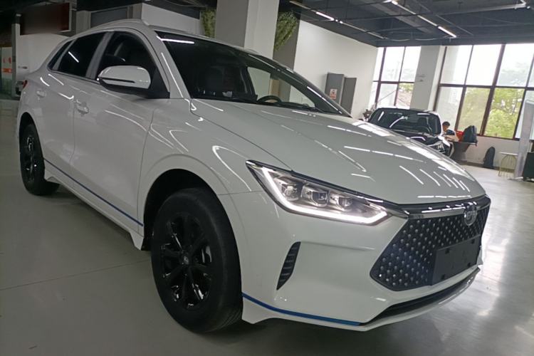 Used BYD e2 2021 Luxury Model Front Right 45 Deg