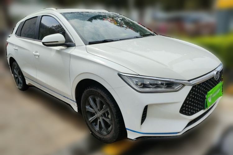 Used BYD e2 2021 Luxury Model Front Right 45 Deg