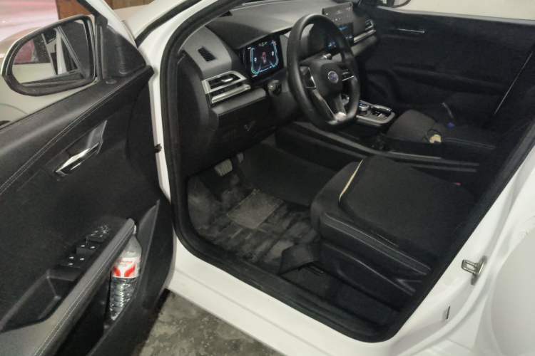 Used BYD e2 2021 Standard Model Interior 3
