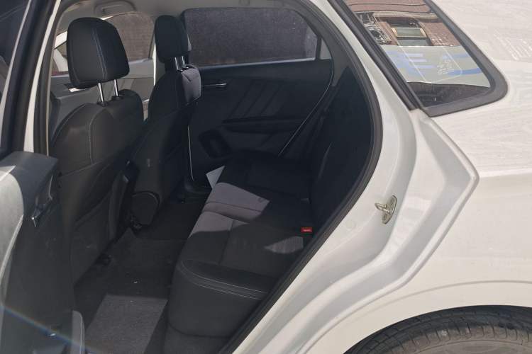 Used BYD e2 2021 Standard Model Interior 4