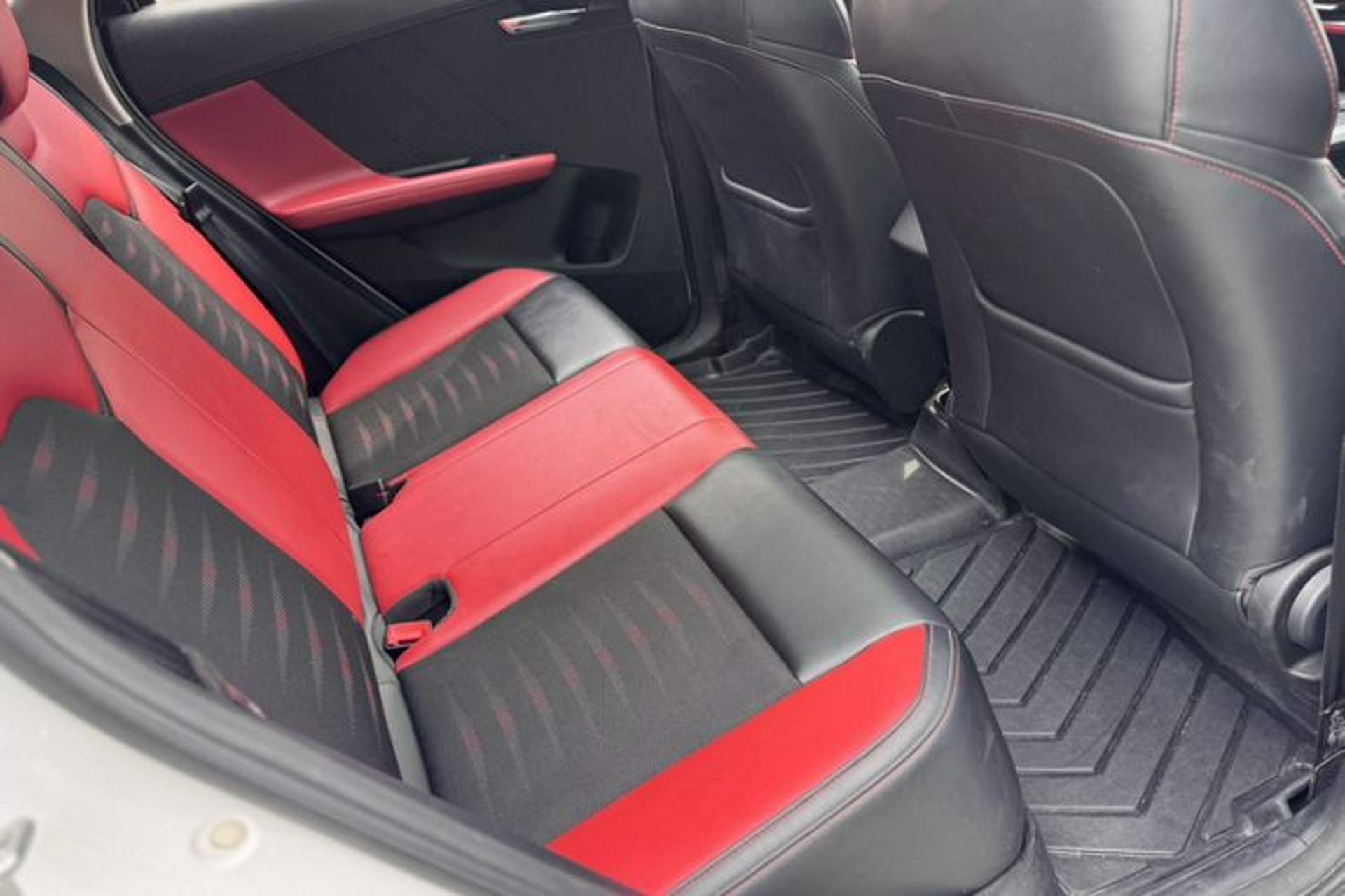 Used BYD e2 2021 Deluxe Model Interior 5