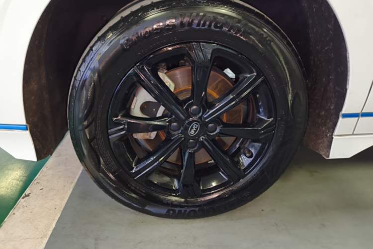 Used BYD e2 2021 Luxury Model Left Front Wheel Hub