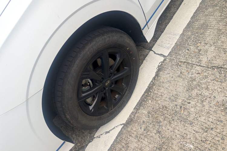 Used BYD e2 2021 Luxury Model Left Front Wheel Hub